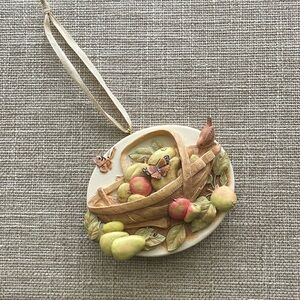 Hallmark 1995 “Backyard Orchard” Ornament